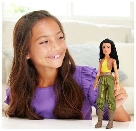 Disney Princess Raya Fashion Doll Review - Toy Reviews