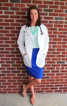 How to Dress Professionally as a Young Female Doctor | Professional Attire in 2019 | Doctor work ...