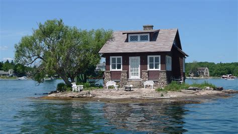 Just Room Enough Island, Hub Island, 1000 Islands, New York State, USA | American Private ...