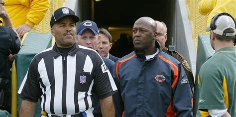 Lovie, Marinelli, Andre Curtis, and Bears DC Options