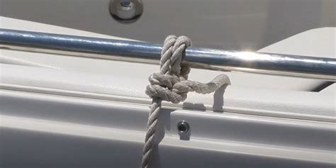 Knots to Know: Round turn with two half hitches - America's Boating Compass