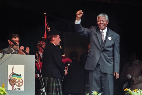 Nelson Mandela received the Freedom of Glasgow 25 years ago today as he delivered a speech to ...