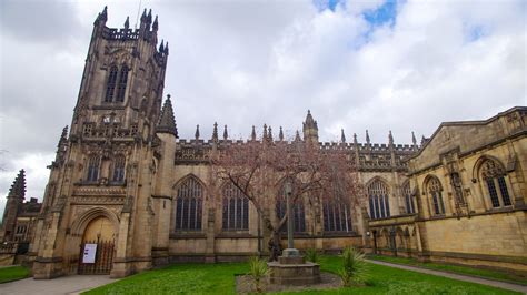 Historic Buildings Pictures: View Images of Manchester Cathedral