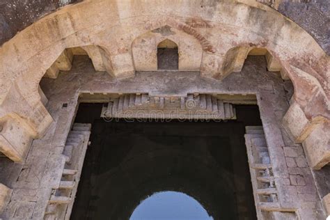 Jahaz Mahal , Ship Palace in Mandu, Madhya Pradesh, India Stock Photo - Image of asia, kingdom ...