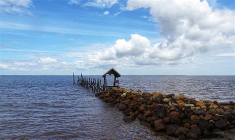 Pantai Marina Dumai, Destinasi Rekreasi Pantai Indah Yang Menawan Hati - Harto Trans