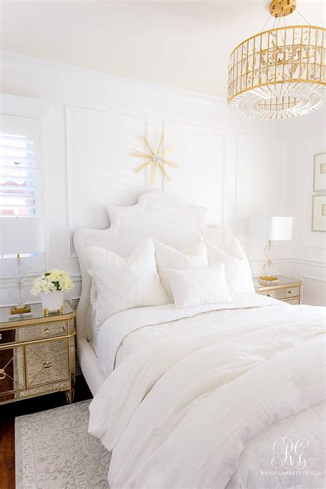 7 Ways to Style Pillows on Your Bed - Randi Garrett Design