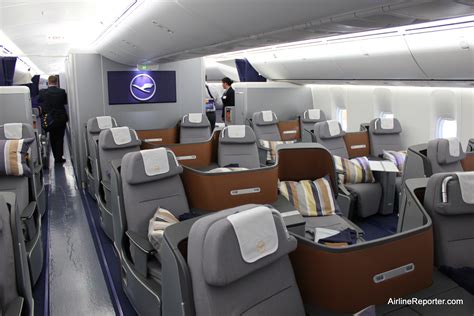 Flying Business Class on the Upper Deck of a Lufthansa Boeing 747-8I - AirlineReporter ...