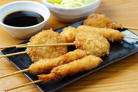 Kushikatsu: The Right Way to Eat Osaka’s Famous Delicacy | tsunagu Japan