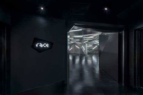 » RACE Robotics Lab by Ministry of Design, Singapore