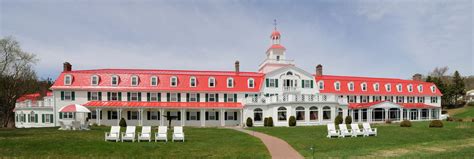 File:Tadoussac - QC - Hotel Tadoussac2.jpg - Wikimedia Commons