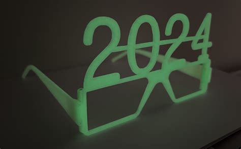 2024 NYE Glasses by muddymaker | Download free STL model | Printables.com