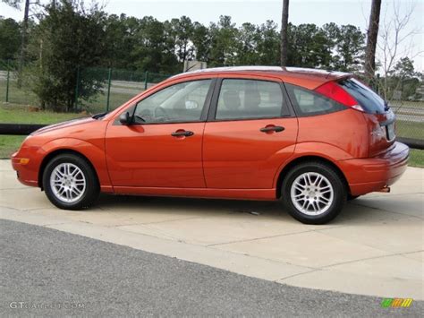 Blazing Copper Metallic 2005 Ford Focus ZX5 SE Hatchback Exterior Photo ...