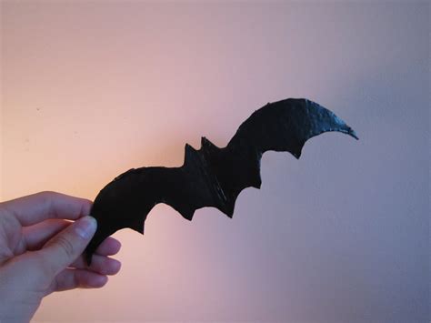 Chuck Does Art: DIY Batman Costume: Batarang