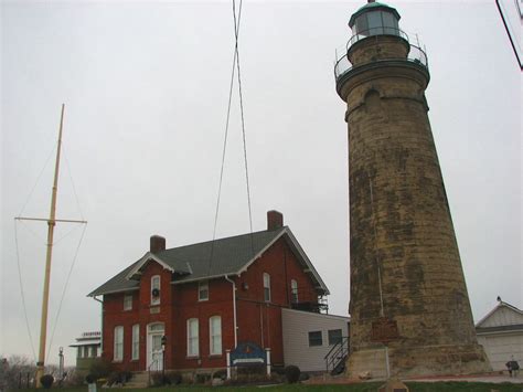 Discover Ohio's Lake Erie Lighthouses | Lighthouse, Lake erie, Lake ...