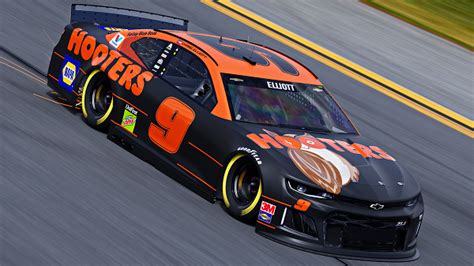 Hooters Invites Fans to Root for NASCAR Driver Chase Elliott | Hooters