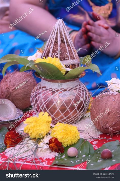 Performing Kalash Puja Rituals Indian Traditional Stock Photo ...