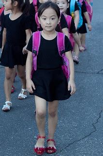North Korea - School girl | On the way to statue of Kim Il-S… | Flickr