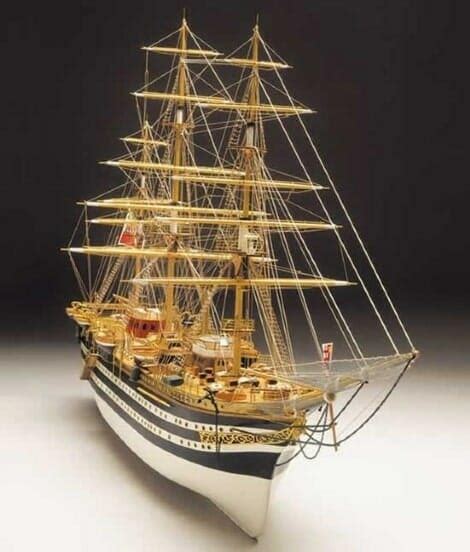 Amerigo Vespucci Model Ship Kit Deluxe - Mantua (MA741)