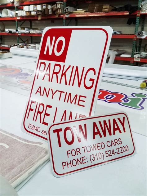 Reflective aluminum parking sign for outdoor usage | Front Signs