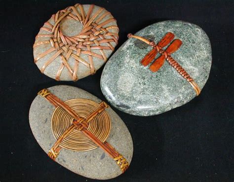 DIY: Learn The Simple, Yet Surprisingly Satisfying, Art of Rock Wrapping | Stone wrapping, Stone ...