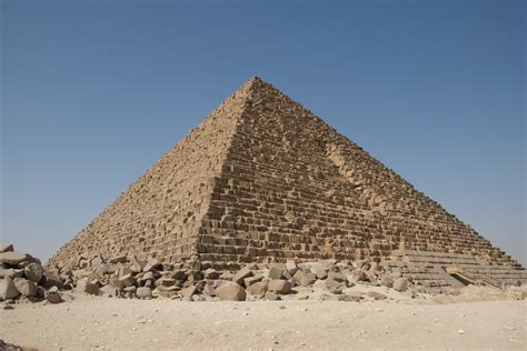 Smarthistory – Pyramid of Menkaure