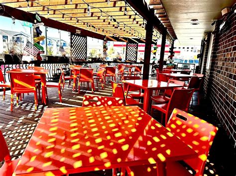 35+ Cedar Rapids Area Restaurants With Awesome Outdoor Patios