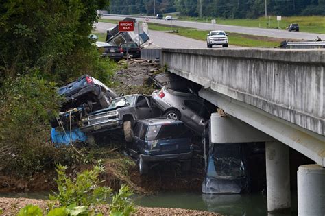 Tennessee flooding: 'Tidal wave' of floodwaters overtook residents in ...