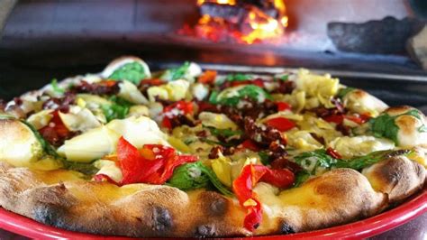 Cheese, Pepperoni, & Garlic Bread - Here are the Top 12 Pizza Places in ...