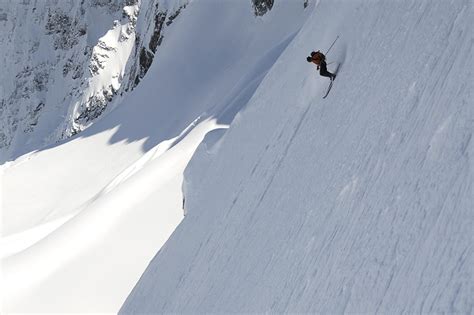 Steep Skiing - Durrand Glacier Chalet - Powder skiing and ski touring in Canada.