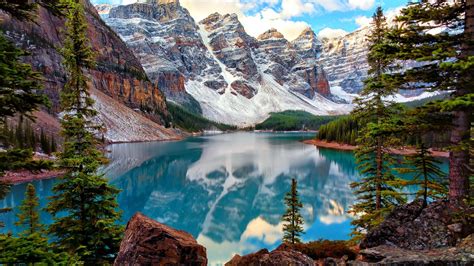 Beautiful Moraine Lake Sunrise Wallpapers - Wallpaper Cave