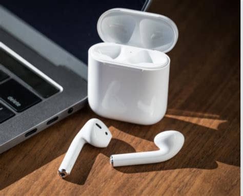 Upcoming AirPods 2 features - Tech Of Year