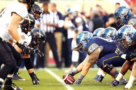 Line of scrimmage - Photos: Army vs. Navy - ESPN