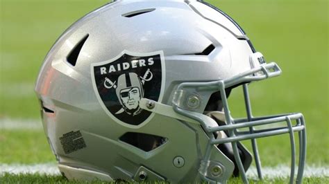 Las Vegas Raiders photos, videos from offseason program so far ...