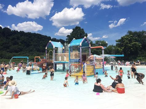 Pgh Momtourage: Sandcastle Waterpark: Save $10 per ticket!