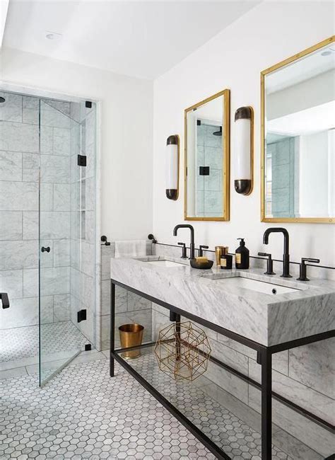 Incredible Black White And Gold Master Bathroom Ideas 2022 - fsabd42