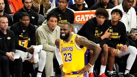 Phoenix Suns-Los Angeles Lakers NBA in-season tournament debut photos