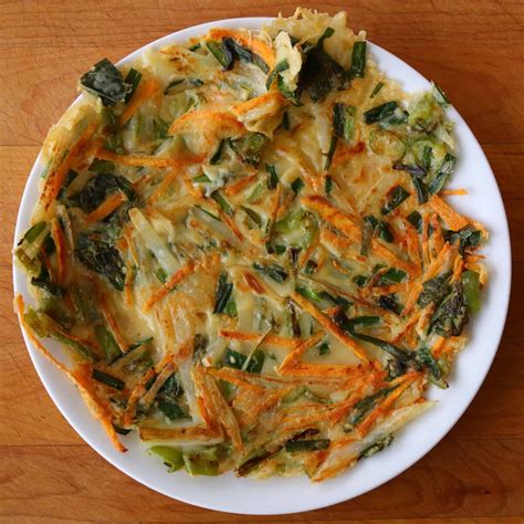 Korean food photo: Vegetable pancake on Maangchi.com