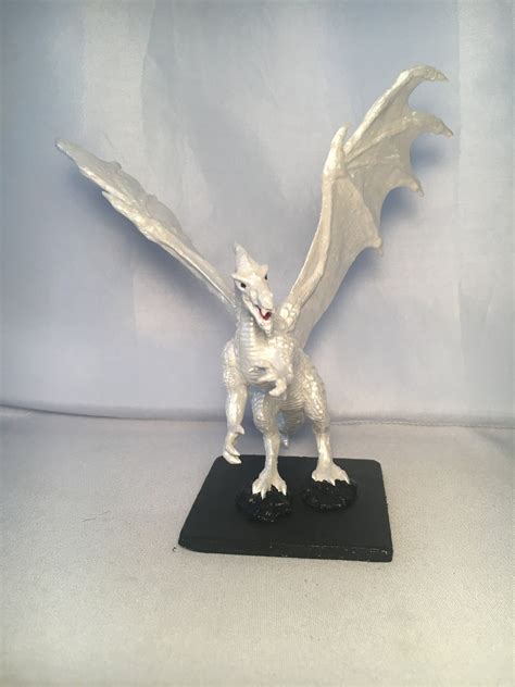 White Dragon Painted DnD Miniature/Adult White Dragon/Huge/DnD | Etsy