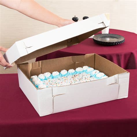 18" x 14" x 5" White Corrugated Half Sheet Cake / Bakery Box with Lid - 25/Bundle