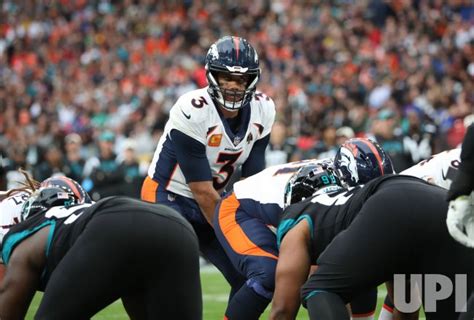 Photo: Jacksonville Jaguars Vs Denver Broncos - LON2022103026 - UPI.com