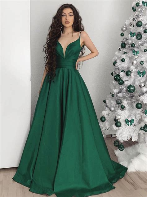 A Line V Neck Emerald Green Long Prom Dresses, Green V Neck Long Forma ...