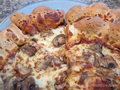 Pizza Hut Bacon Cheese Stuffed Crust Pizza | theimpulsivebuy | Flickr