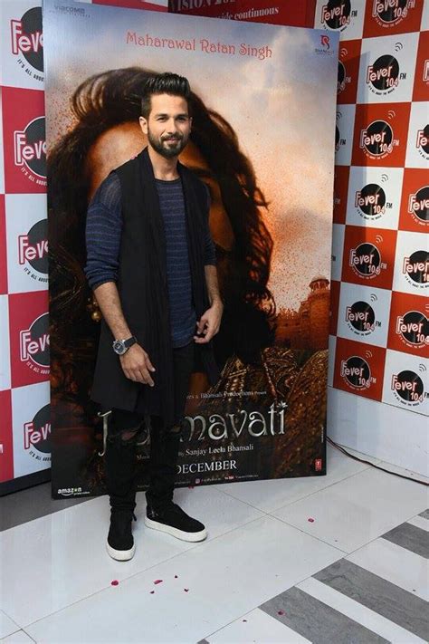 Shahid Kapoor promotes Padmavati at Radio Mirchi - Photos,Images,Gallery - 77273