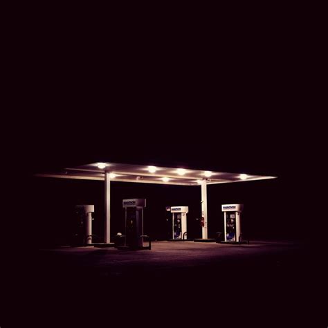 Aesthetic Gas Station : Pin By Golsaman Mahdian On Stazioni Di Servizio | wallpaperlist