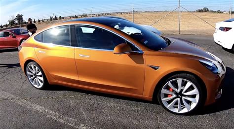 2018 Tesla Model 3 Dual Motor Performance 1/4 mile Drag Racing timeslip specs 0-60 - DragTimes.com