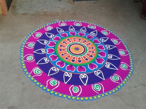 Top 35+ Beautiful Easy Rangoli Designs For Diwali