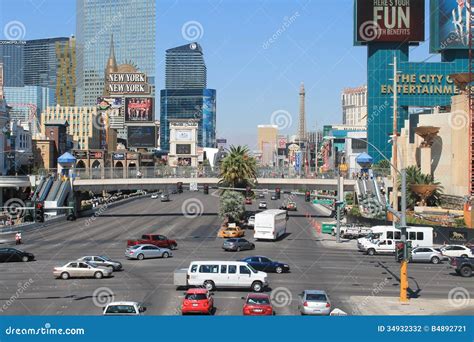 Las Vegas Boulevard editorial photography. Image of holiday - 34932332