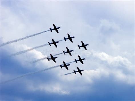 Jets flying stock image. Image of stripes, formation, group - 3688723