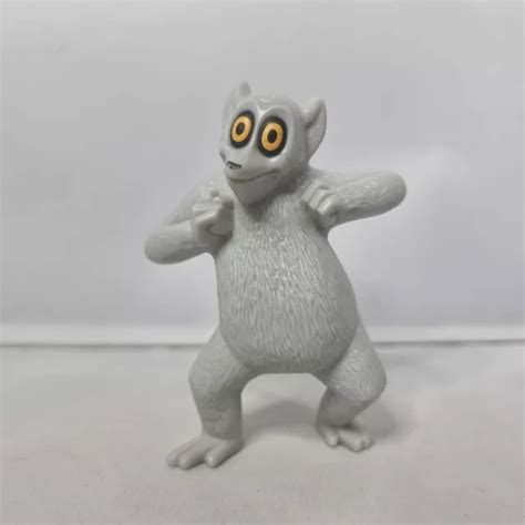 2008 MCDONALDS MADAGASCAR 2 - King Julien Singing Move It Happy Meal ...