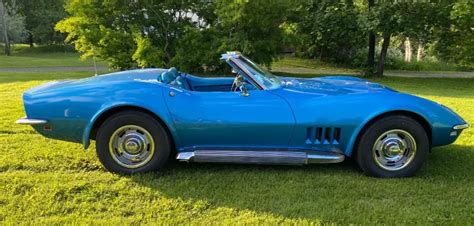 Corvette C3 side pipes 1969